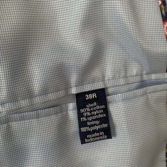 Blazer - Picture 3 of 5